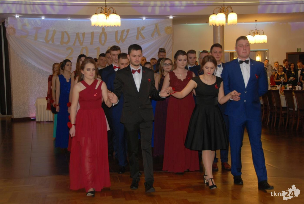 Wideo: Studniówka ZSP Stąporków z gwiazdą disco-polo!