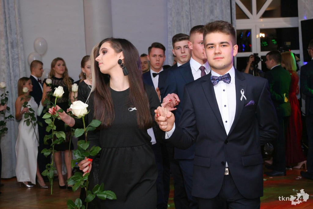 Relacja wideo: Studniówka I LO w Końskich 2019