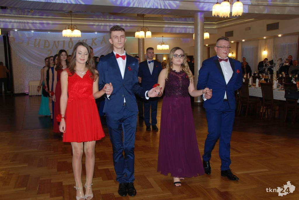 Wideo: Studniówka ZSP Stąporków z gwiazdą disco-polo!