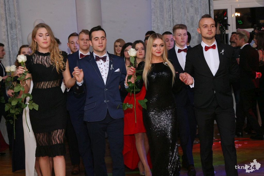 Relacja wideo: Studniówka I LO w Końskich 2019
