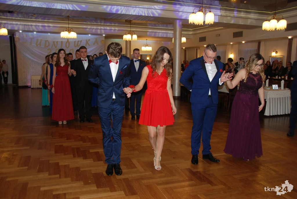 Wideo: Studniówka ZSP Stąporków z gwiazdą disco-polo!