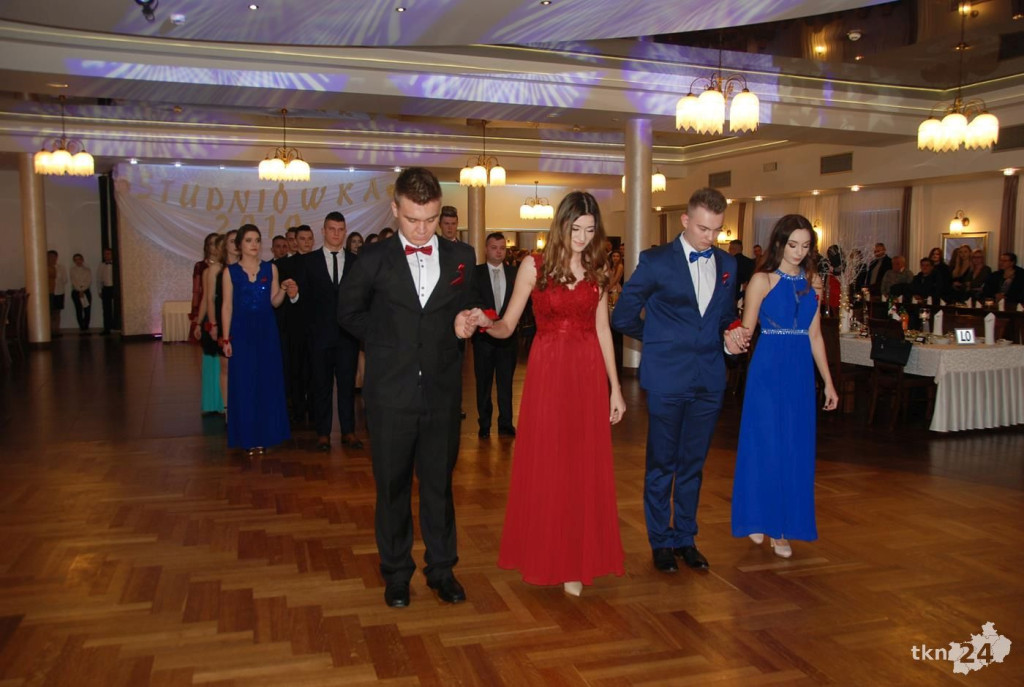 Wideo: Studniówka ZSP Stąporków z gwiazdą disco-polo!