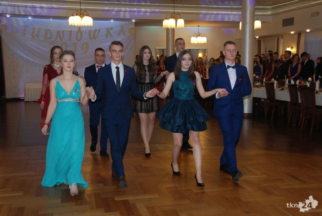 Wideo: Studniówka ZSP Stąporków z gwiazdą disco-polo!