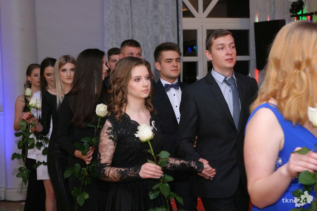Relacja wideo: Studniówka I LO w Końskich 2019
