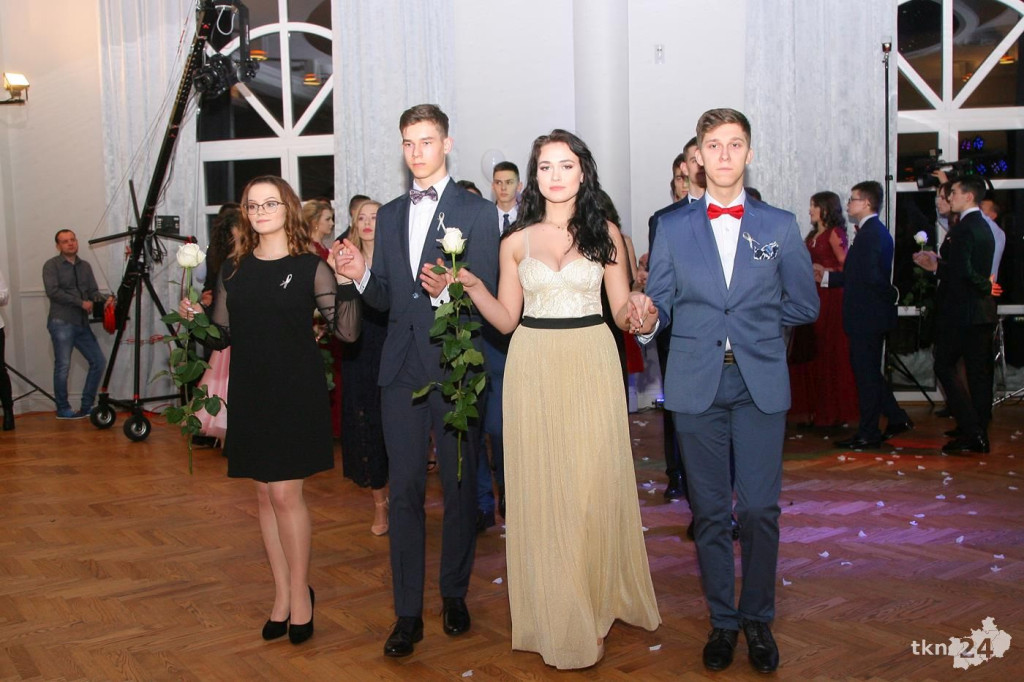 Relacja wideo: Studniówka I LO w Końskich 2019