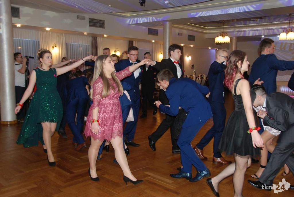 Wideo: Studniówka ZSP Stąporków z gwiazdą disco-polo!