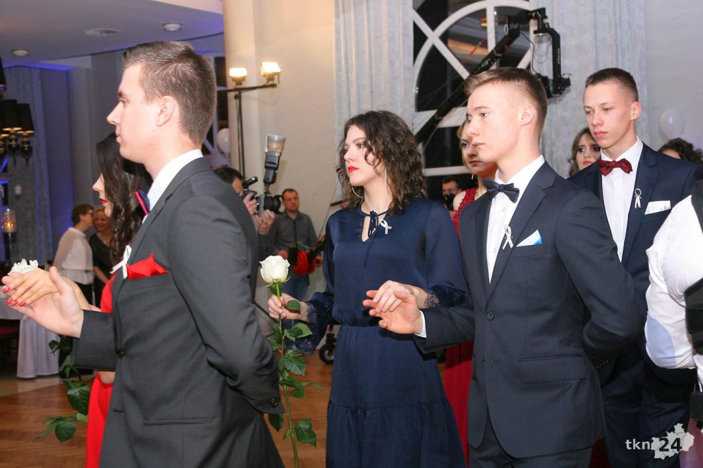 Relacja wideo: Studniówka I LO w Końskich 2019