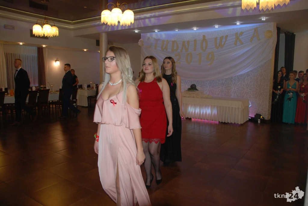 Wideo: Studniówka ZSP Stąporków z gwiazdą disco-polo!