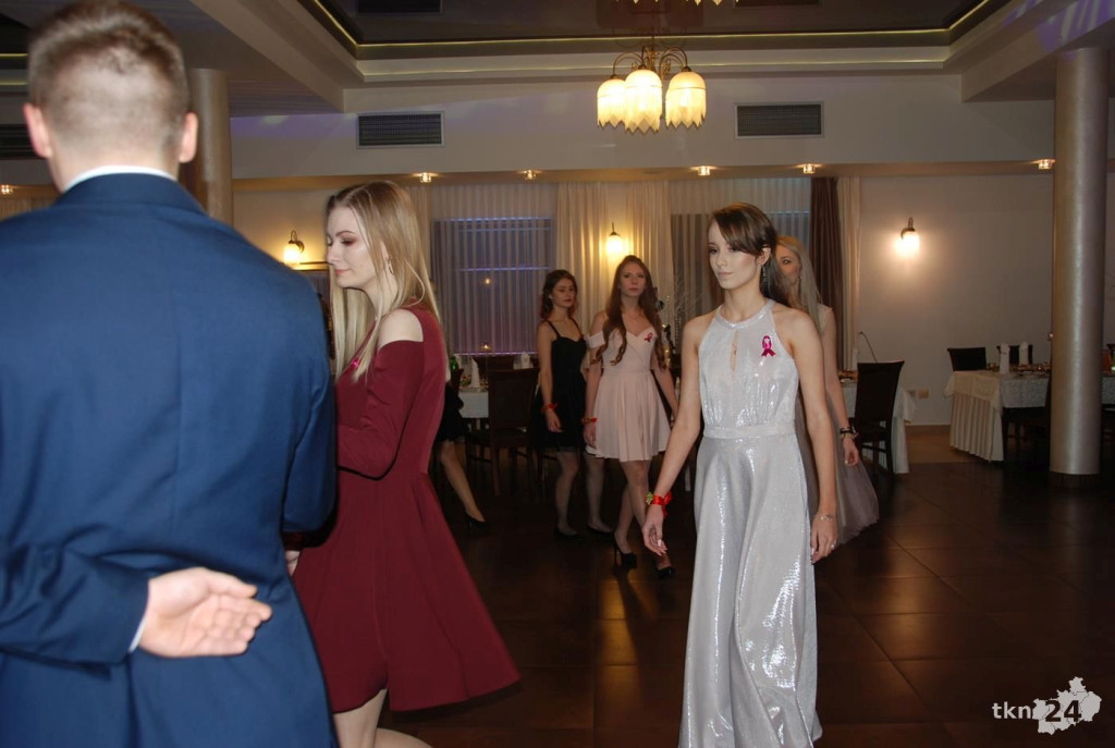 Wideo: Studniówka ZSP Stąporków z gwiazdą disco-polo!