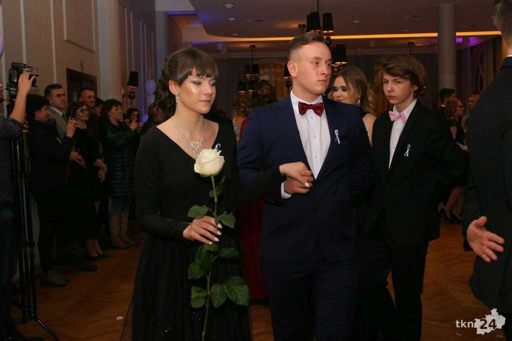 Relacja wideo: Studniówka I LO w Końskich 2019