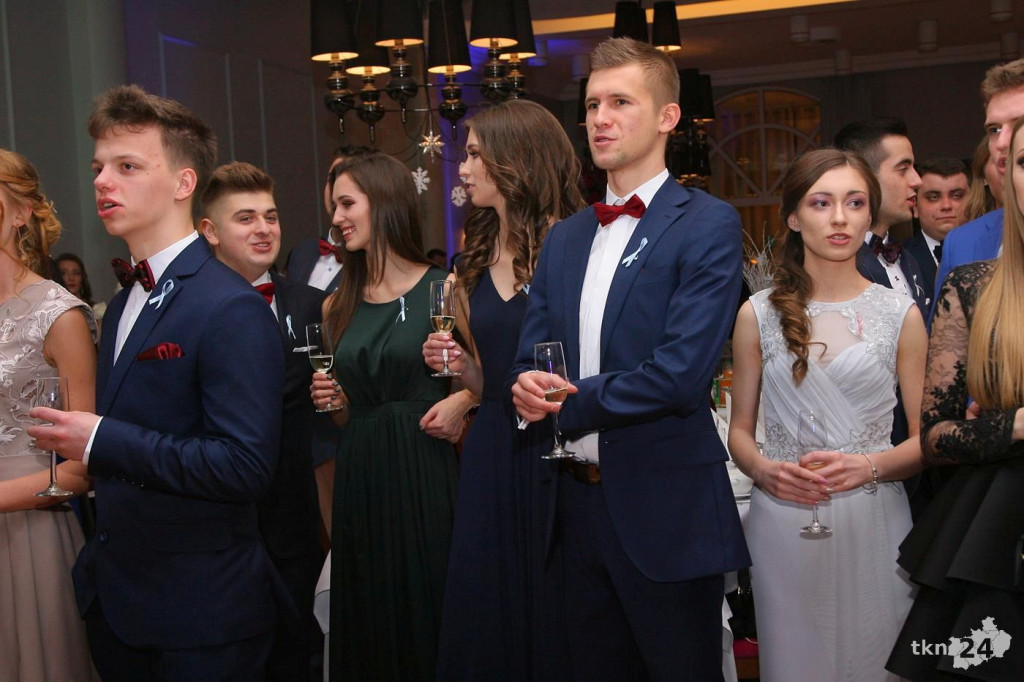 Relacja wideo: Studniówka I LO w Końskich 2019