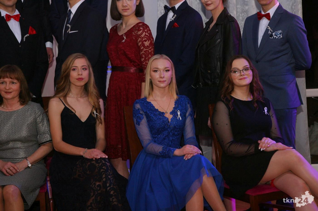 Relacja wideo: Studniówka I LO w Końskich 2019