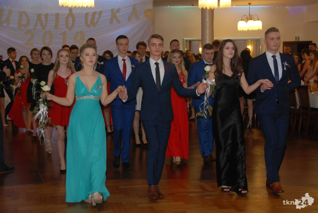 Wideo: Studniówka ZSP Stąporków z gwiazdą disco-polo!