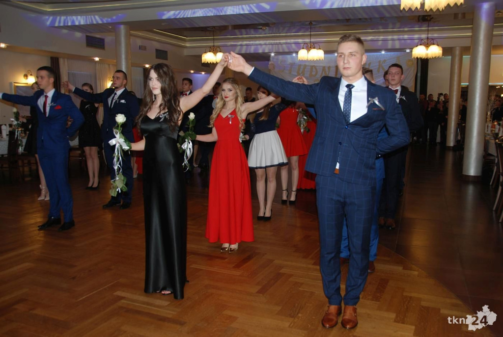 Wideo: Studniówka ZSP Stąporków z gwiazdą disco-polo!