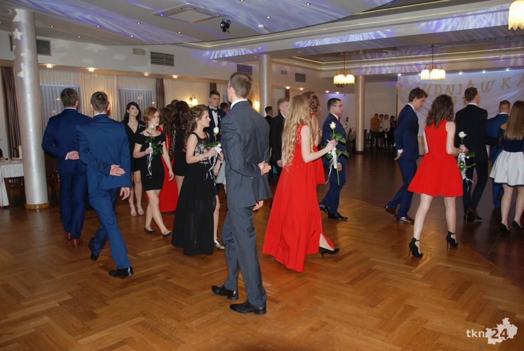 Wideo: Studniówka ZSP Stąporków z gwiazdą disco-polo!