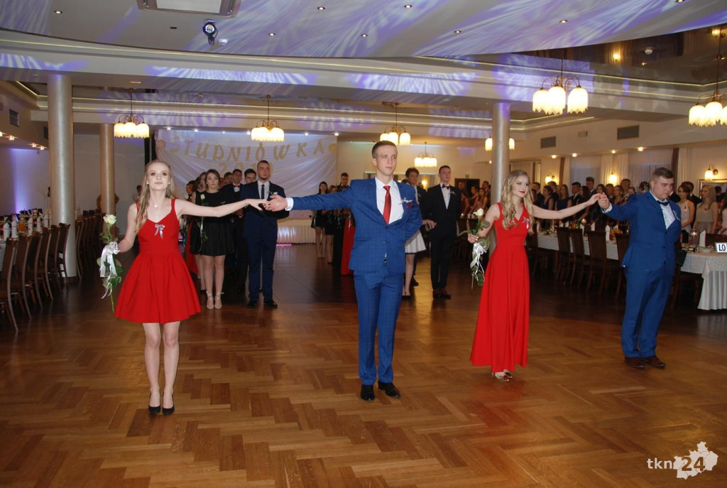 Wideo: Studniówka ZSP Stąporków z gwiazdą disco-polo!