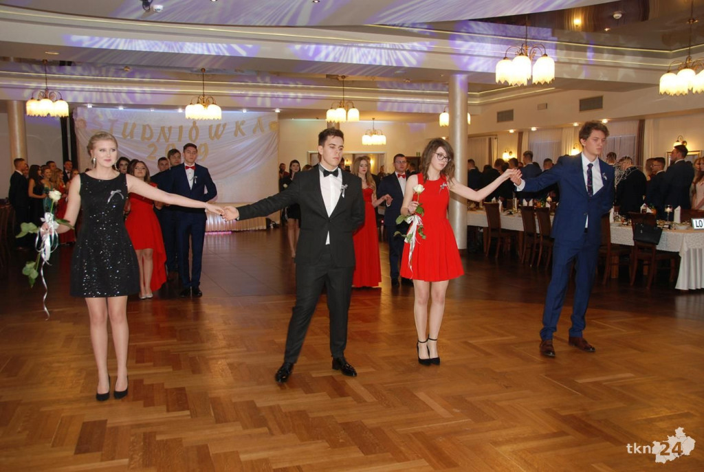 Wideo: Studniówka ZSP Stąporków z gwiazdą disco-polo!