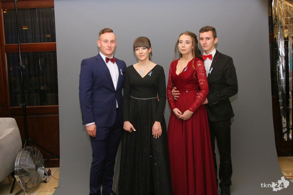Relacja wideo: Studniówka I LO w Końskich 2019