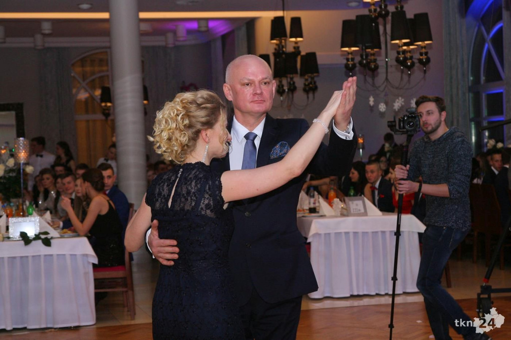 Relacja wideo: Studniówka I LO w Końskich 2019