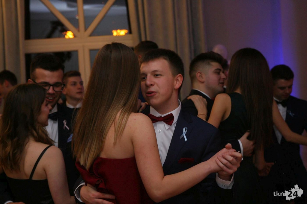Relacja wideo: Studniówka I LO w Końskich 2019