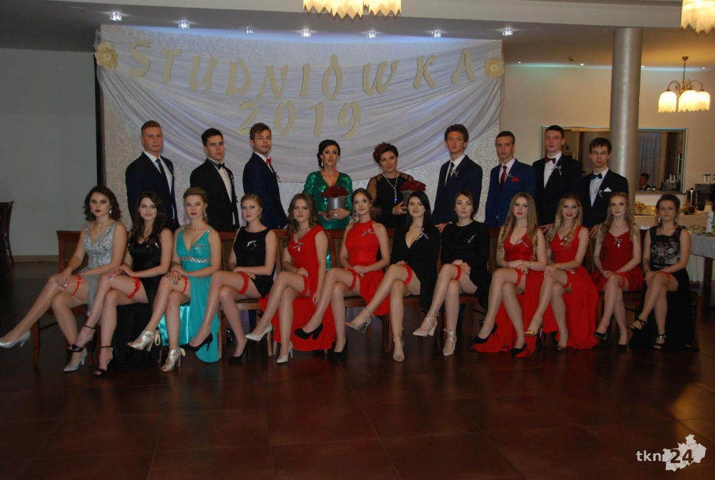 Wideo: Studniówka ZSP Stąporków z gwiazdą disco-polo!