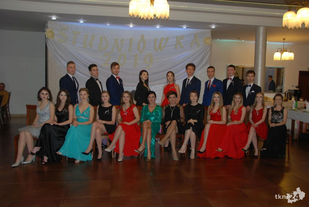 Wideo: Studniówka ZSP Stąporków z gwiazdą disco-polo!