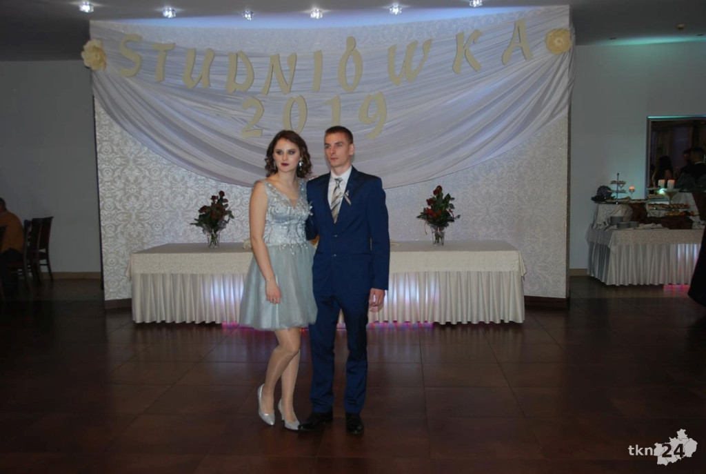 Wideo: Studniówka ZSP Stąporków z gwiazdą disco-polo!