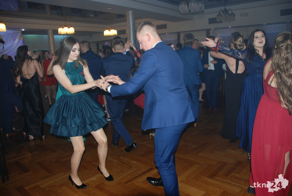 Wideo: Studniówka ZSP Stąporków z gwiazdą disco-polo!