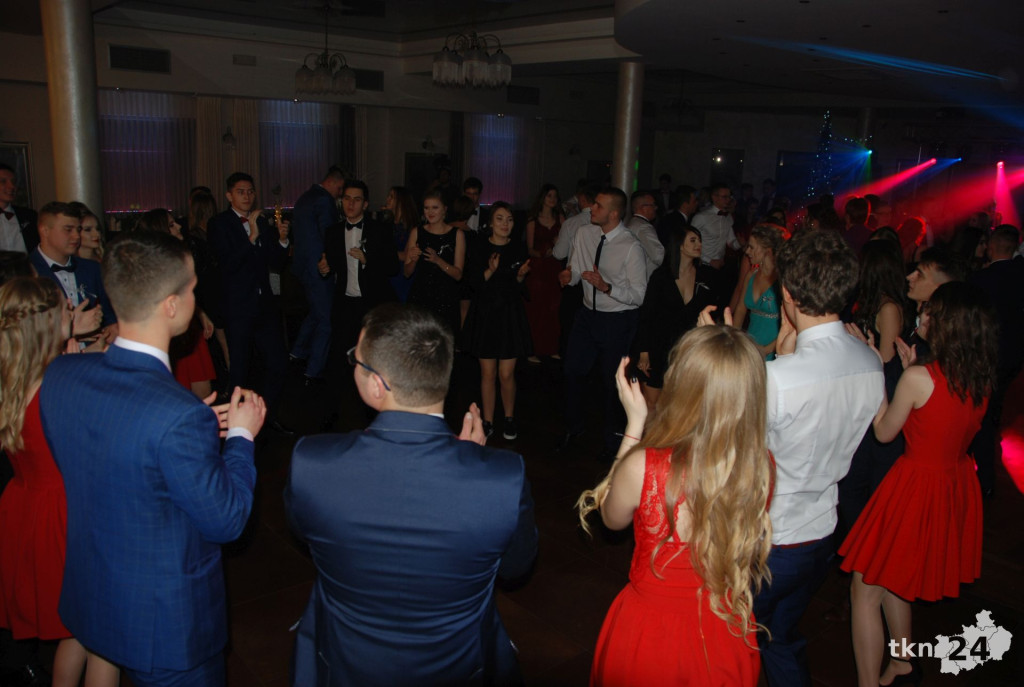 Wideo: Studniówka ZSP Stąporków z gwiazdą disco-polo!