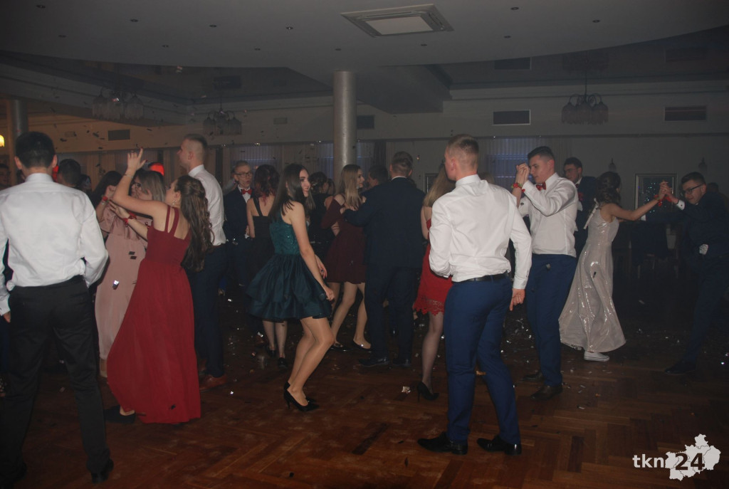 Wideo: Studniówka ZSP Stąporków z gwiazdą disco-polo!