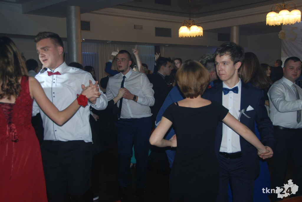 Wideo: Studniówka ZSP Stąporków z gwiazdą disco-polo!