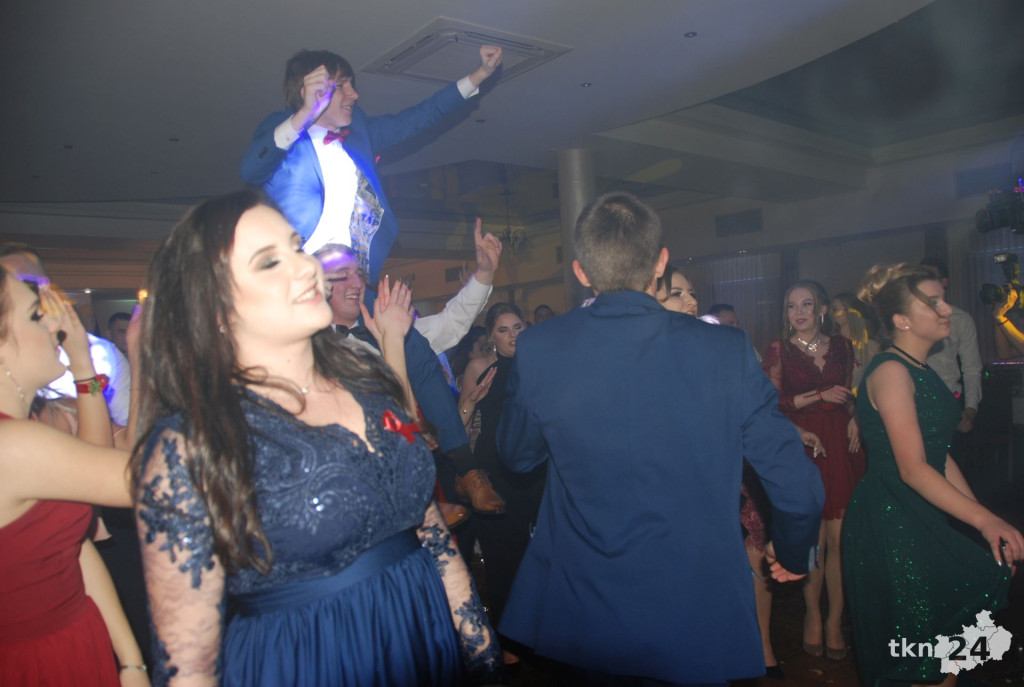 Wideo: Studniówka ZSP Stąporków z gwiazdą disco-polo!