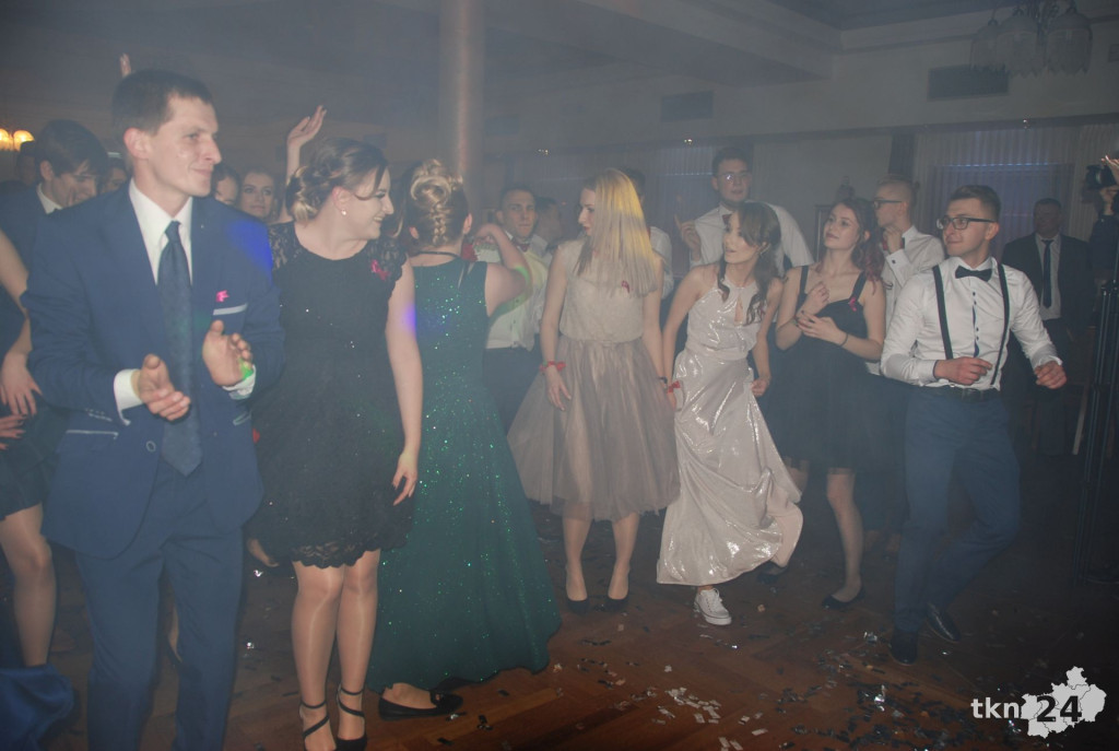Wideo: Studniówka ZSP Stąporków z gwiazdą disco-polo!