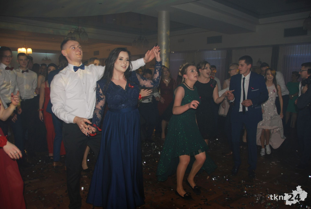 Wideo: Studniówka ZSP Stąporków z gwiazdą disco-polo!