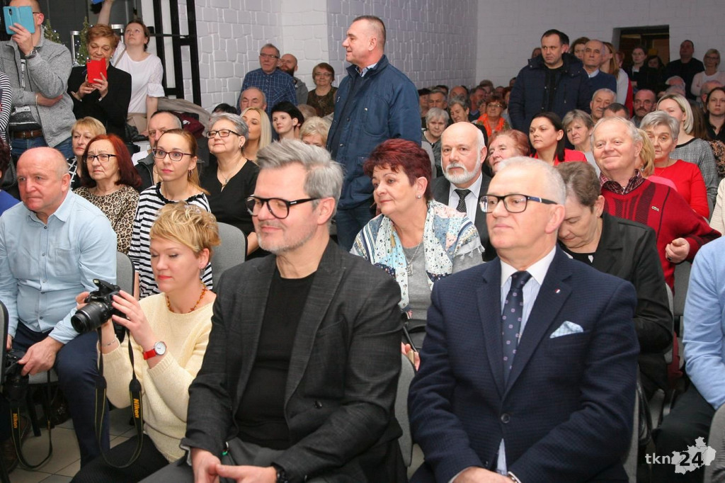 Przedszkole nr 6 z noworocznym przedstawieniem dla babć i dziadków [wideo, zdjęcia]
