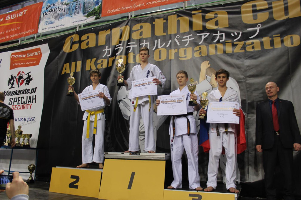 Zawodnicy Koneckiego Klubu Karate z medalami w Rzeszowie [zdjęcia]