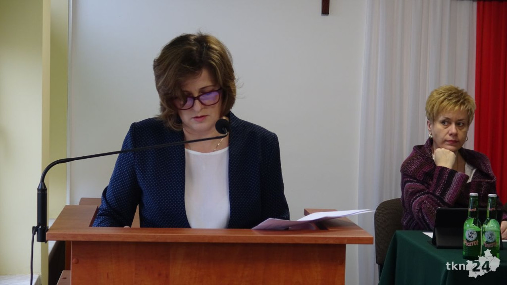 Budżet powiatu uchwalony z deficytem. Duży sprzeciw opozycji [wideo, zdjęcia]