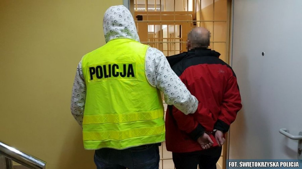 Policjanci przejęli ponad 4 tony krajanki tytoniowej [zdjęcia]