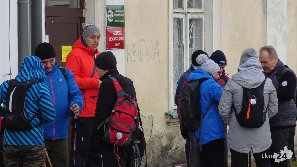 Piechurzy na trasie jubileuszowego Zimowego Marszu! [wideo, zdjęcia]