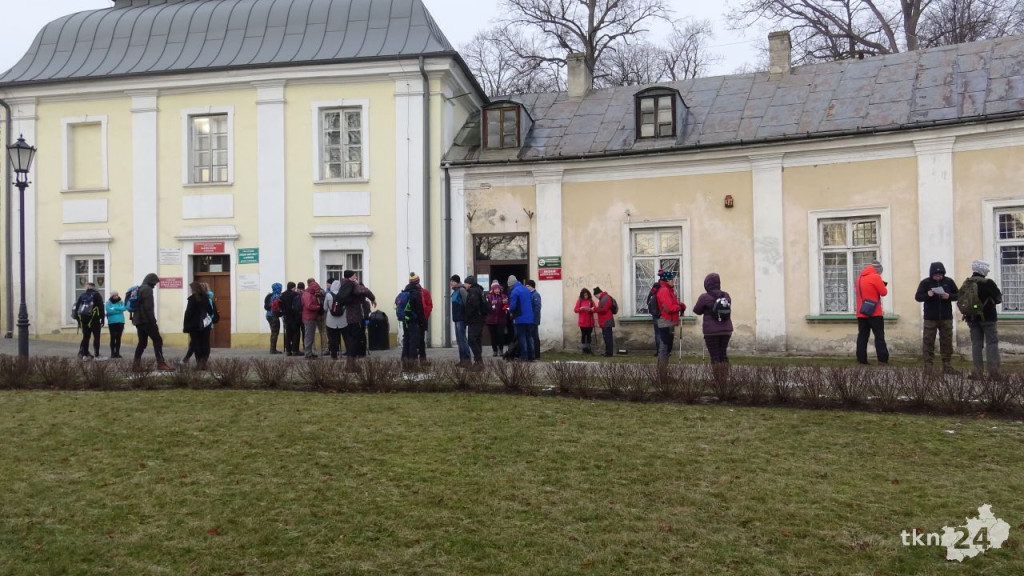 Piechurzy na trasie jubileuszowego Zimowego Marszu! [wideo, zdjęcia]