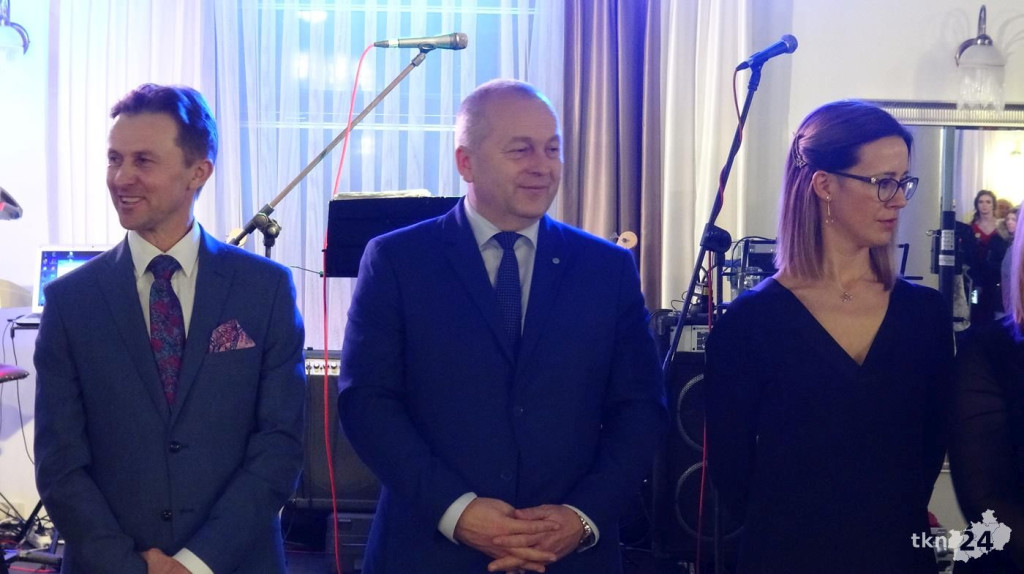 Opoczyńska studniówka w Końskich z zespołem Top Girls! [wideo, zdjęcia]