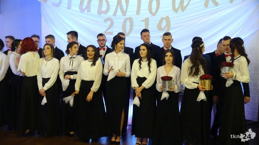 Opoczyńska studniówka w Końskich z zespołem Top Girls! [wideo, zdjęcia]