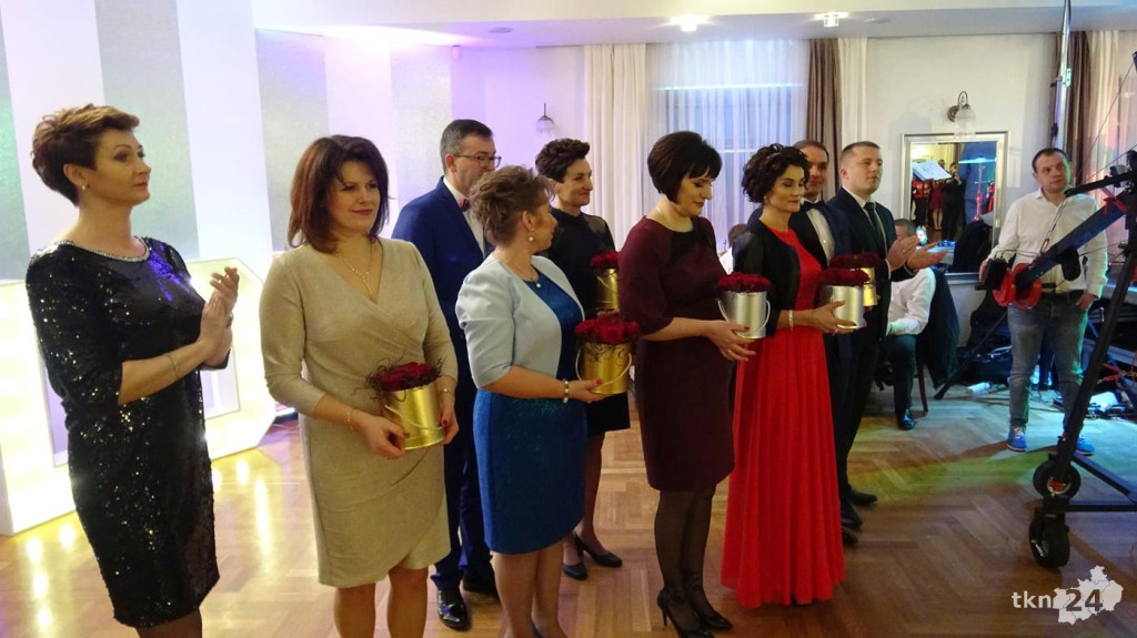 Opoczyńska studniówka w Końskich z zespołem Top Girls! [wideo, zdjęcia]