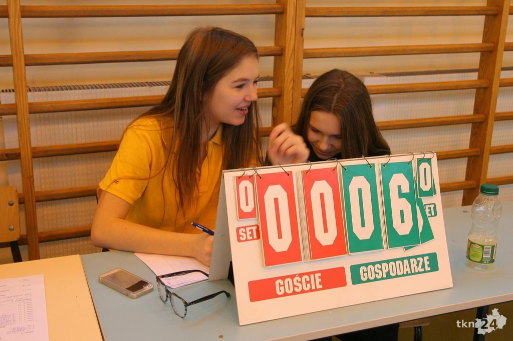 Najlepsze koszykarki są w Jedynce [wideo, zdjęcia]