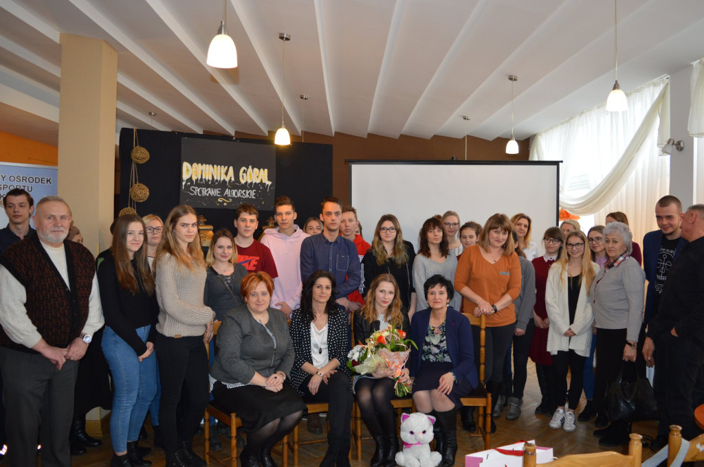 Młoda autorka promowała swoją książkę [zdjęcia]