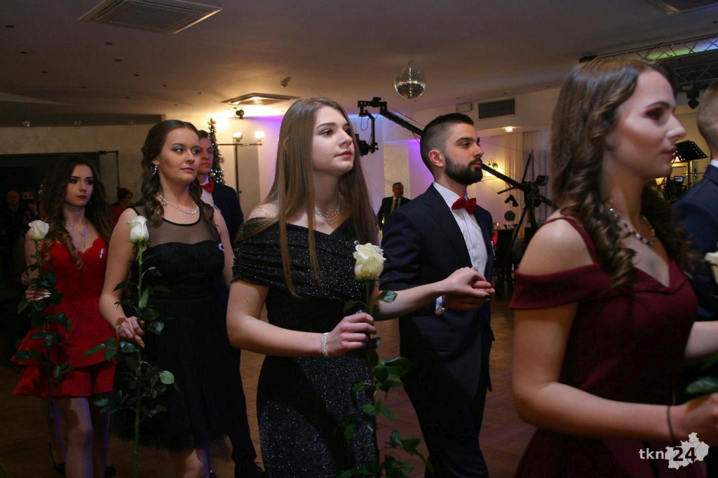 Relacja wideo: Studniówka ZSP 1 Końskie z koncertem grupy DEJW