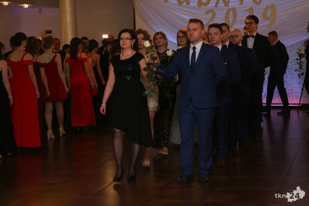 Relacja wideo: Studniówka ZSP 1 Końskie z koncertem grupy DEJW