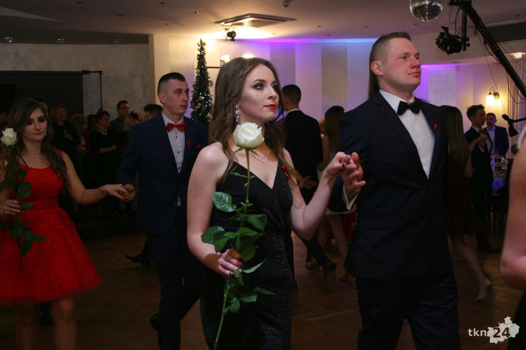 Relacja wideo: Studniówka ZSP 1 Końskie z koncertem grupy DEJW
