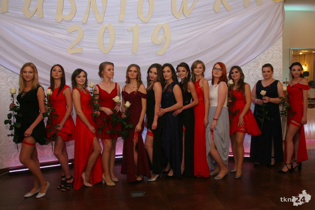 Relacja wideo: Studniówka ZSP 1 Końskie z koncertem grupy DEJW