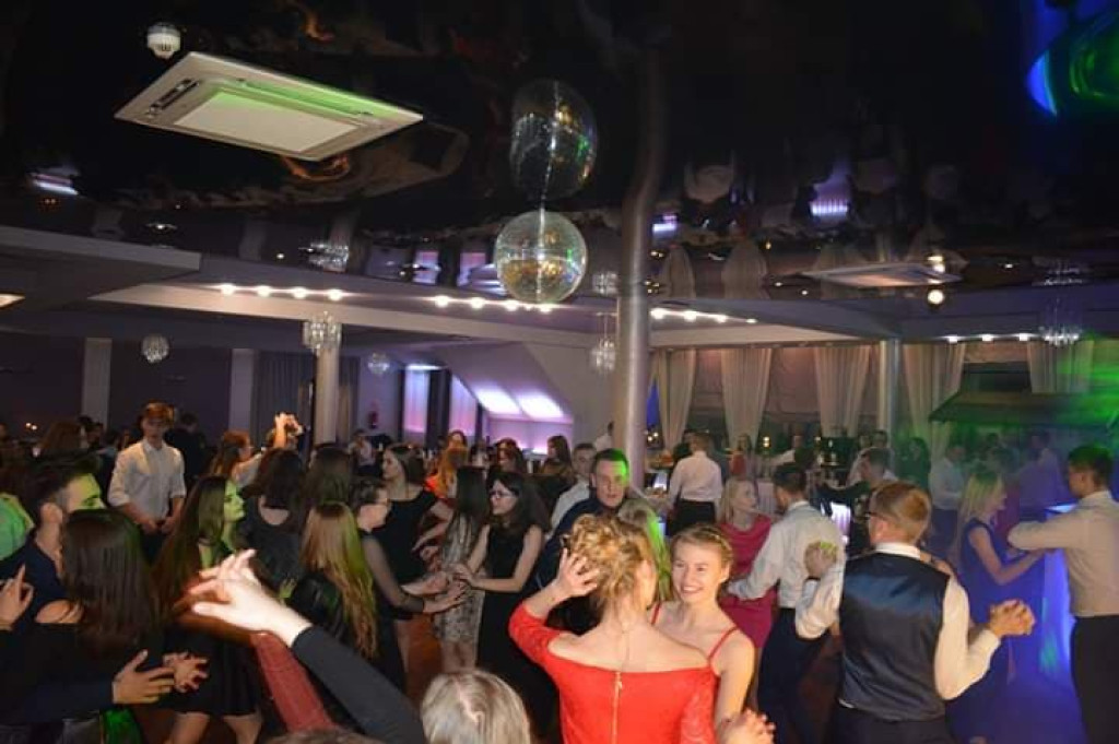 Bawili się bez alkoholu. Bal zorganizowany przez parafię Chrystusa Odkupiciela [zdjęcia]